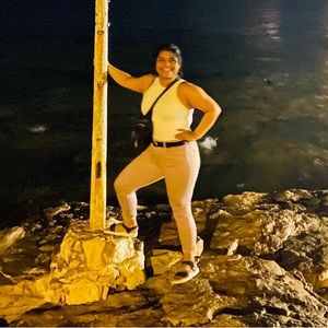 Meet your Posher, Itzel